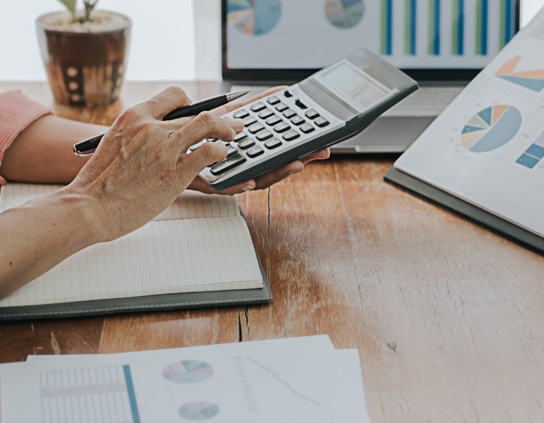 Is Your Business on Track? Mid-Year Financial Moves to Help You Finish the Year Strong